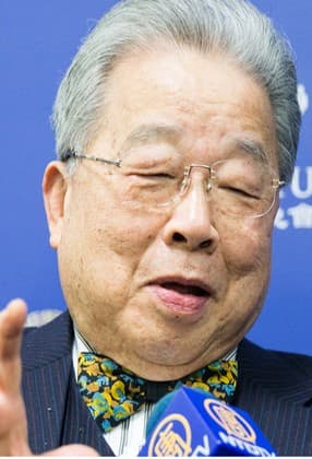施純仁
